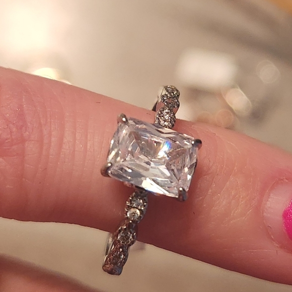 Jewelry - Charmed aroma ring